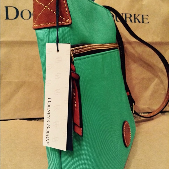 NWT Dooney & Bourke Nylon Crossbody Bag - Picture 3 of 5